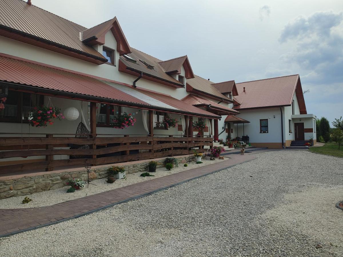 Villa Agrowczasy Nad Stawem à Gartatowice Extérieur photo